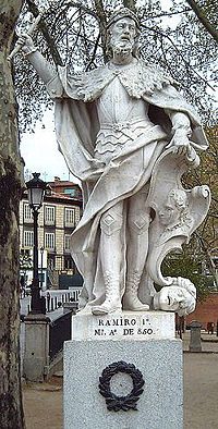 Ramiro I de Asturias. Estatua en Madrid.jpg